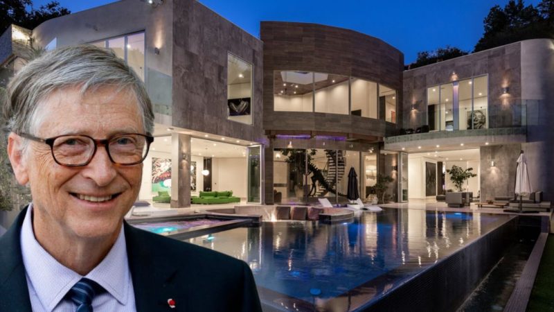 The swimming pool owned by Bill Gates adds a touch of luxury by featuring an underwater music system.